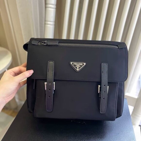PRADA Prada Re-Edition Shoulder Bag Crossbody Bag - Picture 1 of 7